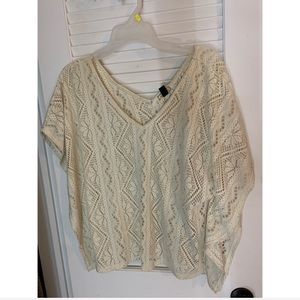 Cut out pattern shirt